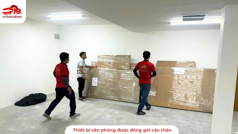 Thiết bị văn phòng được đóng gói cẩn thận