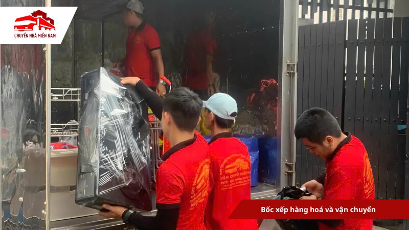 Bốc xếp hàng hoá và vận chuyển đi