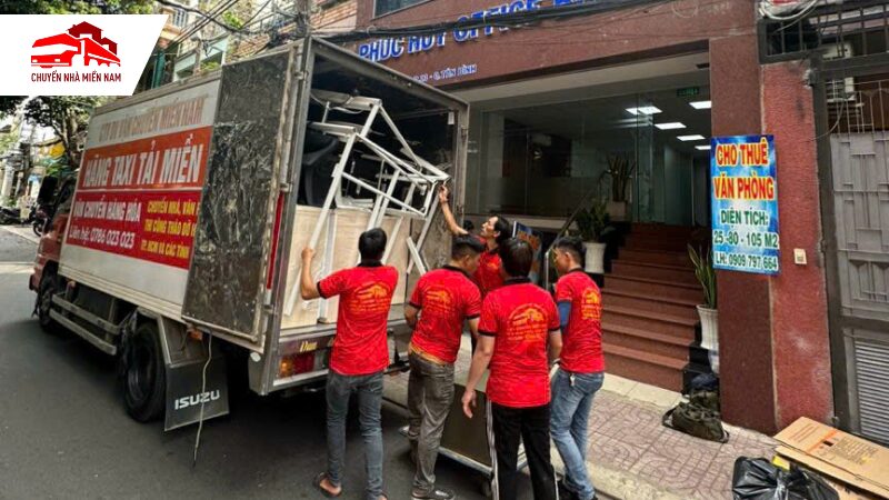 Vận chuyển hoàn trả mặt bằng văn phòng