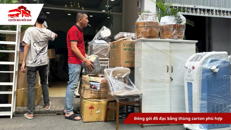 Đóng gói đồ đạc bằng các thùng carton phù hợp