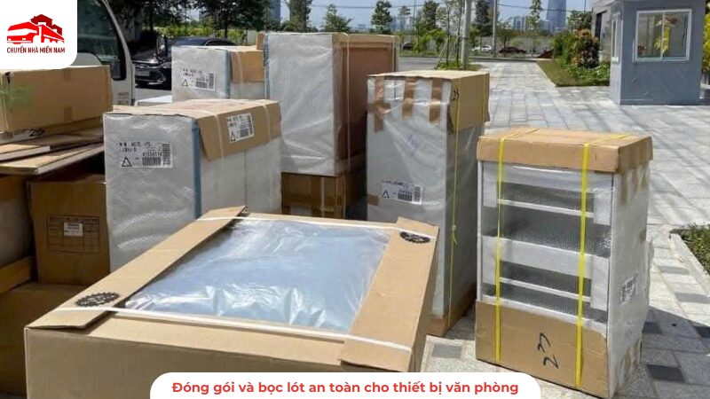 Đóng gói và bọc lót an toàn cho thiết bị văn phòng