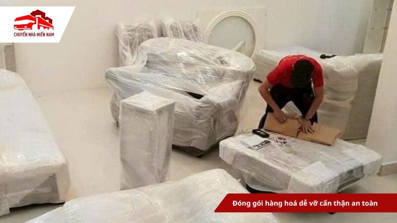 Sử dụng màng bọc PE đóng gói đồ dễ vỡ