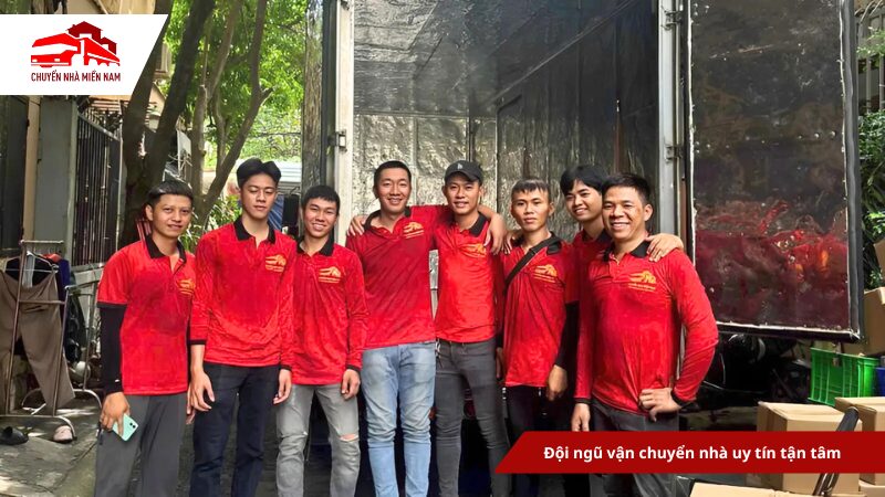 Đội ngũ nhân viên chuyên nghiệp, được đào tạo bài bản