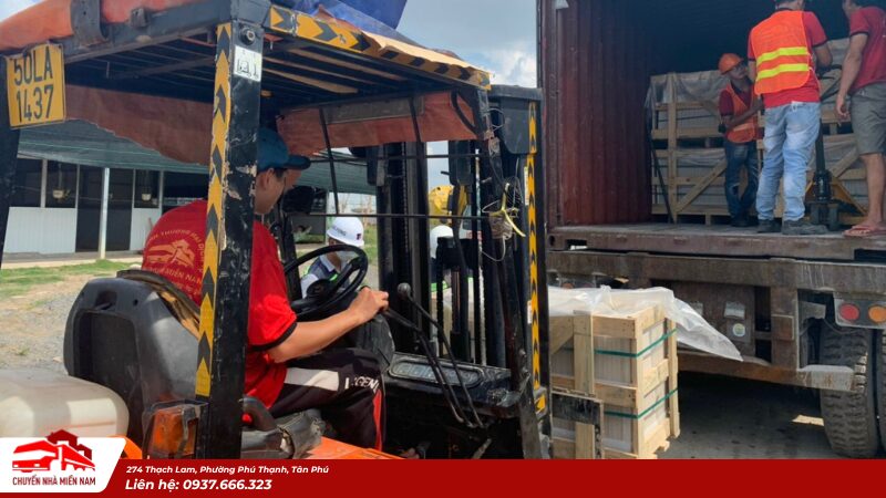 Bốc xếp vận chuyển các loại hàng hóa đặc thù