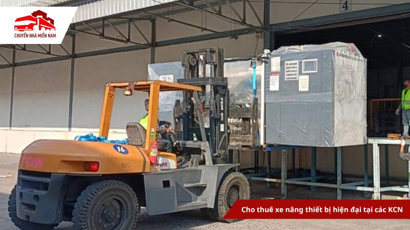 Cho thuê xe nâng thiết bị tại các KCN