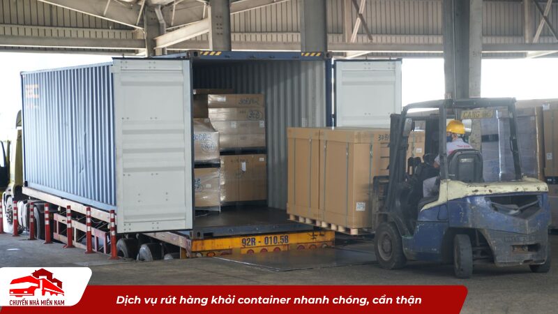 Dịch vụ rút hàng khỏi container nhanh chóng, cẩn thận