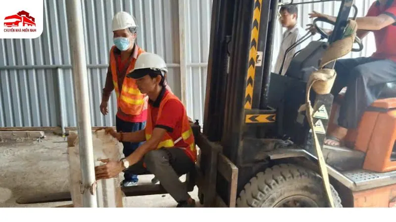 Dịch vụ xe nâng có tài xế