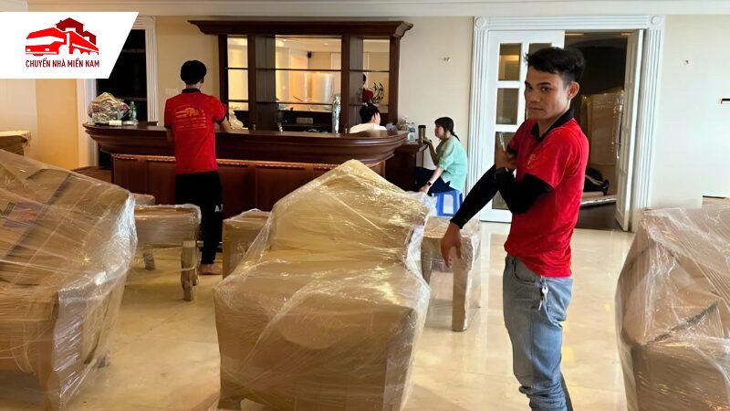 Đóng gói bàn ghế chuyển đi đúng cách