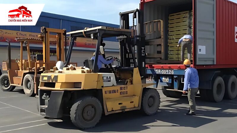 Rút container ra khỏi cảng chi tiết