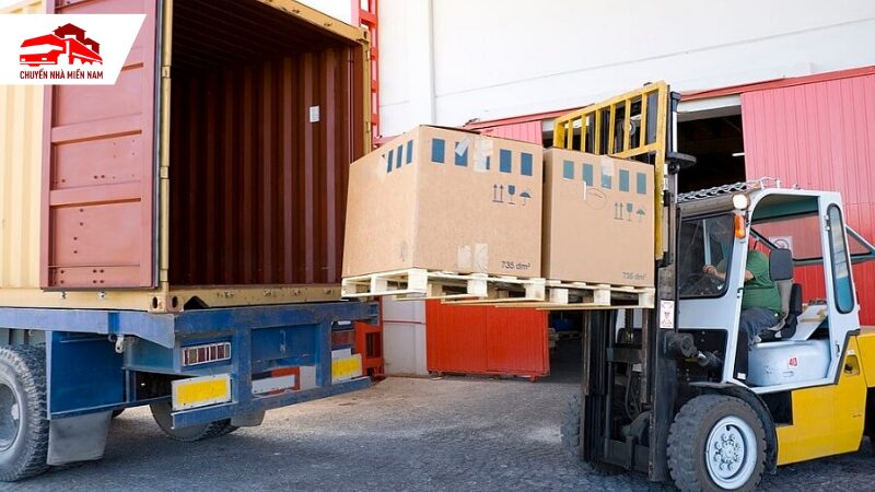 rút ruột hàng container tại Bình Phước
