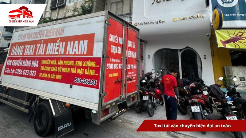 Đóng gói đồ dễ vỡ bằng băng keo dày
