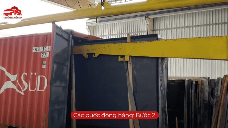 Các bước đóng hàng container Bước hai