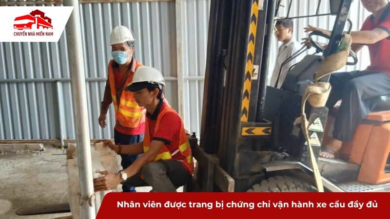 Dịch vụ cho thuê xe cẩu KCN Rạch Bắp với nhân viên dày dặn kinh nghiệm