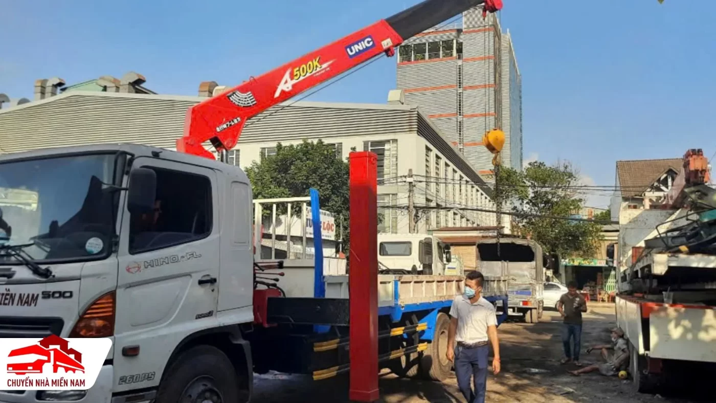 Hệ thống xe cẩu xe nâng hiện đại đa tải trọng