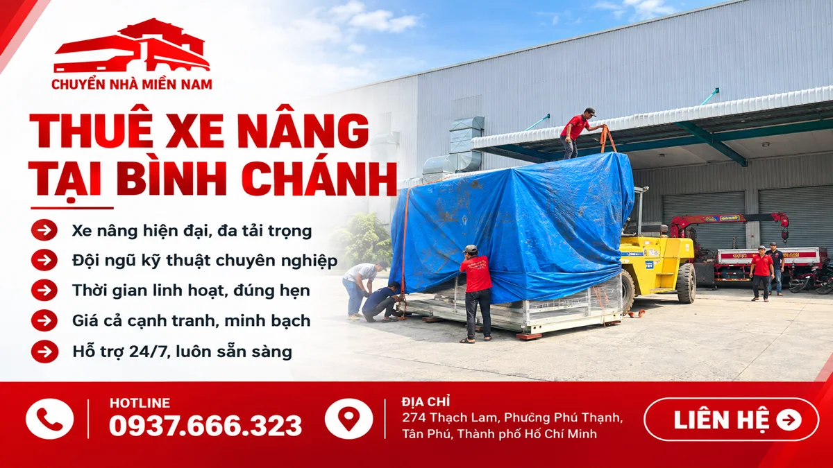 Nhân viên Chuyển Nhà Miền Nam vận hành xe nâng hỗ trợ Bốc xếp hàng hóa tại Bình Chánh